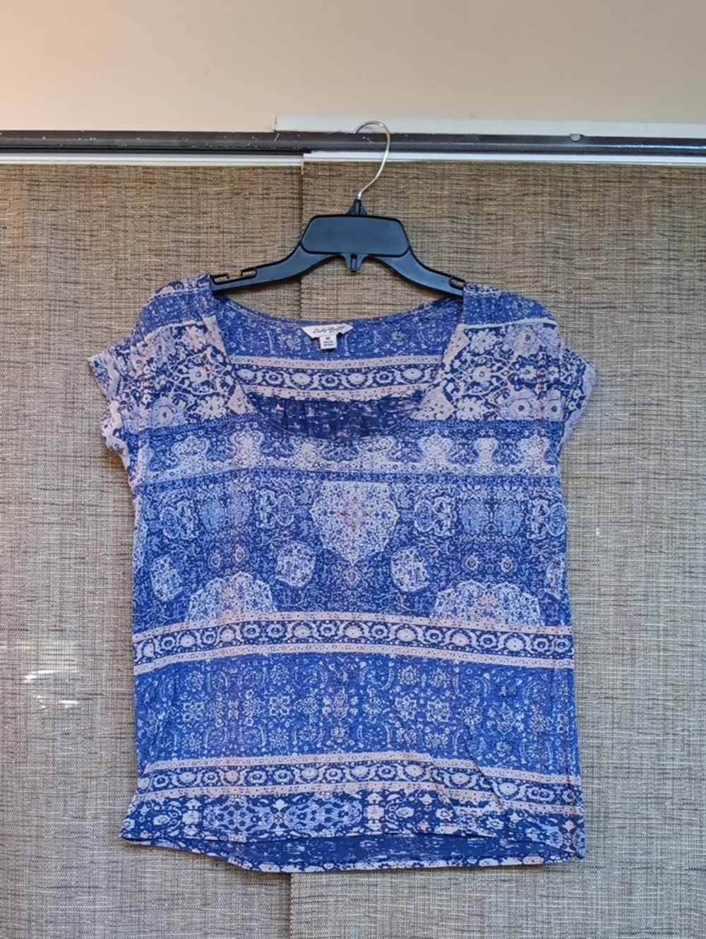 Lucky Brand Blue and White Short Sleeve Boxy Tee Shirt